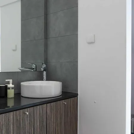 Charmingloft Avenida Large And Stylish Апартаменти Лісабон