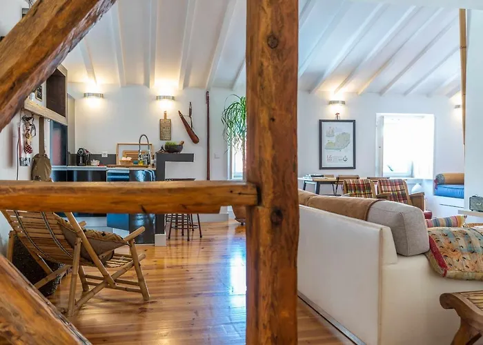 Charmingloft Avenida Large And Stylish